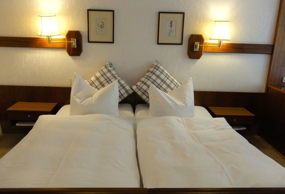 Hotel Valsana Am Kurpark Bad Wildbad Exterior foto